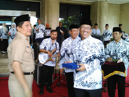 Pencarian PGRI Paniai - Persatuan Guru Republik Indonesia Cabang Kabupaten Paniai